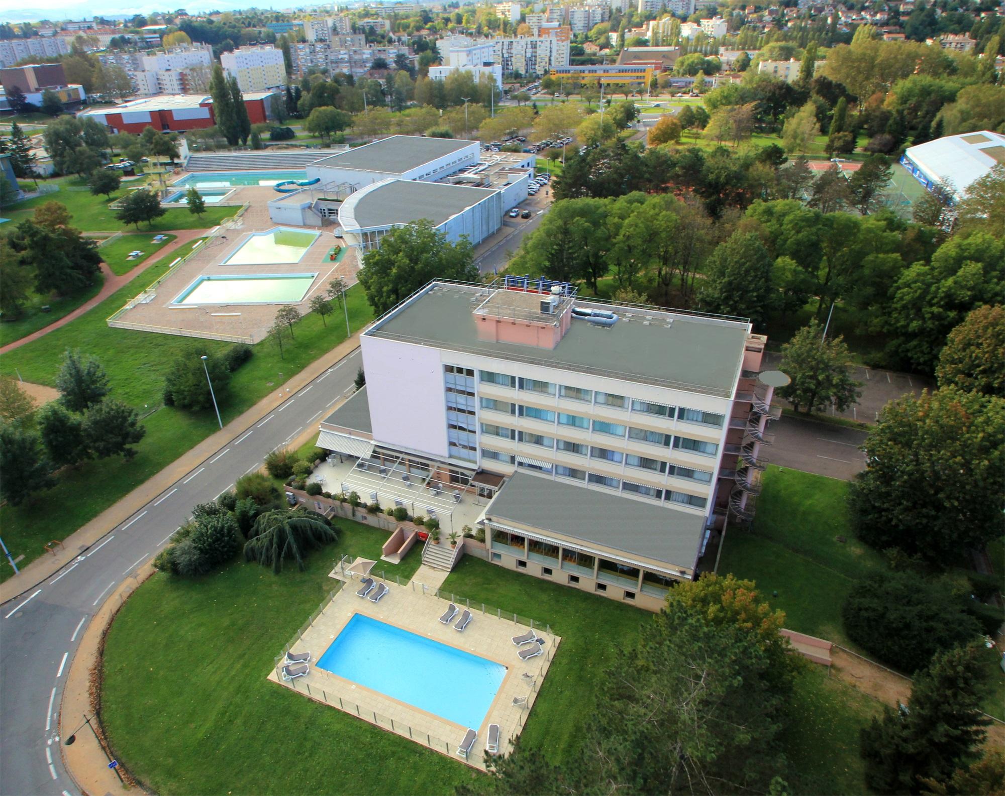 Hotel Mercure Macon Bord De Saone Exteriör bild